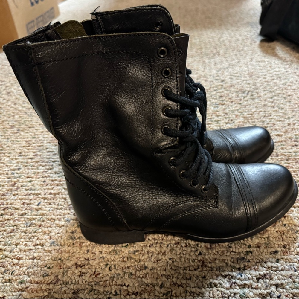 Steve Madden Boots